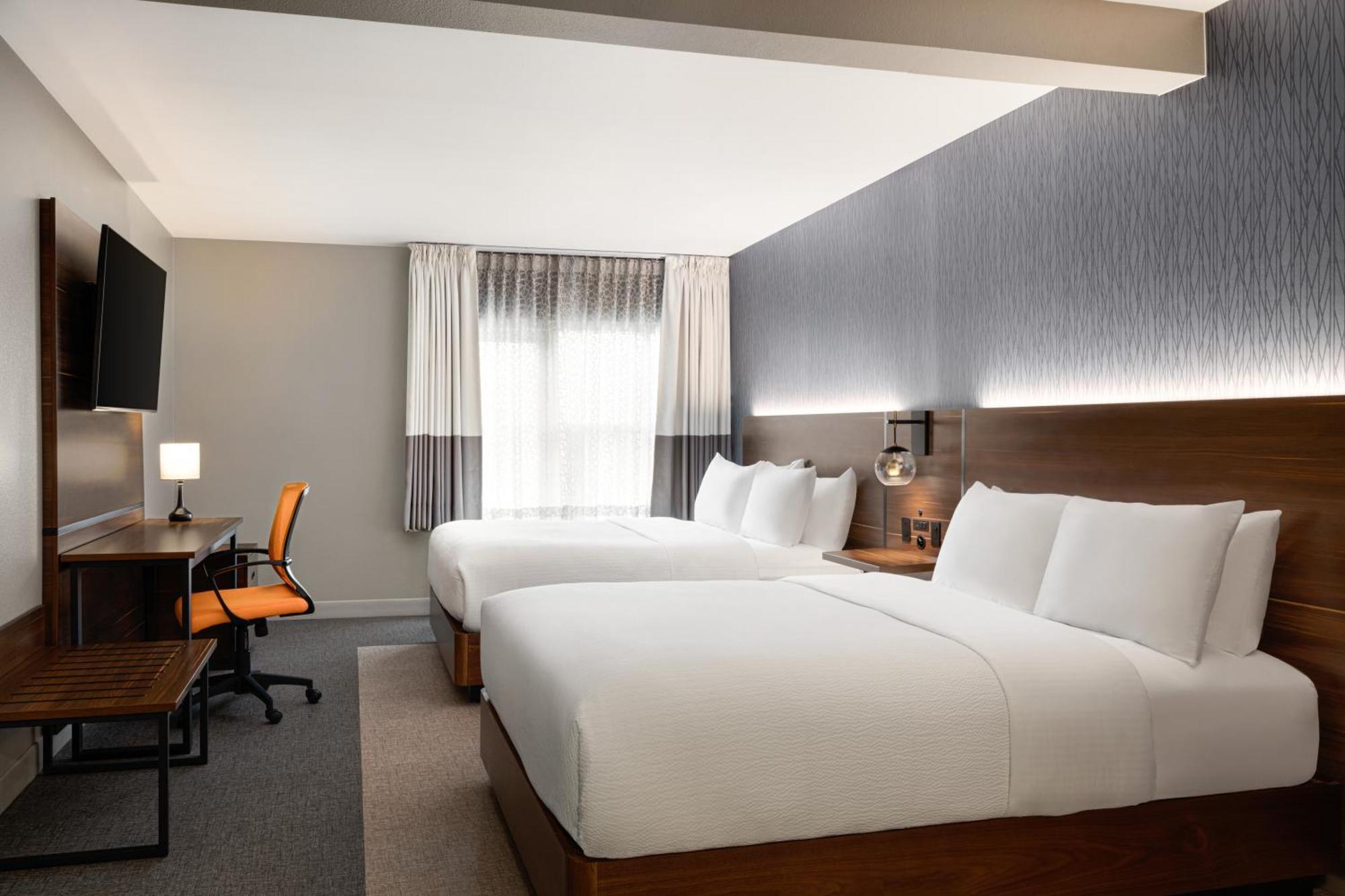Four Points By Sheraton Columbus-Polaris Екстериор снимка