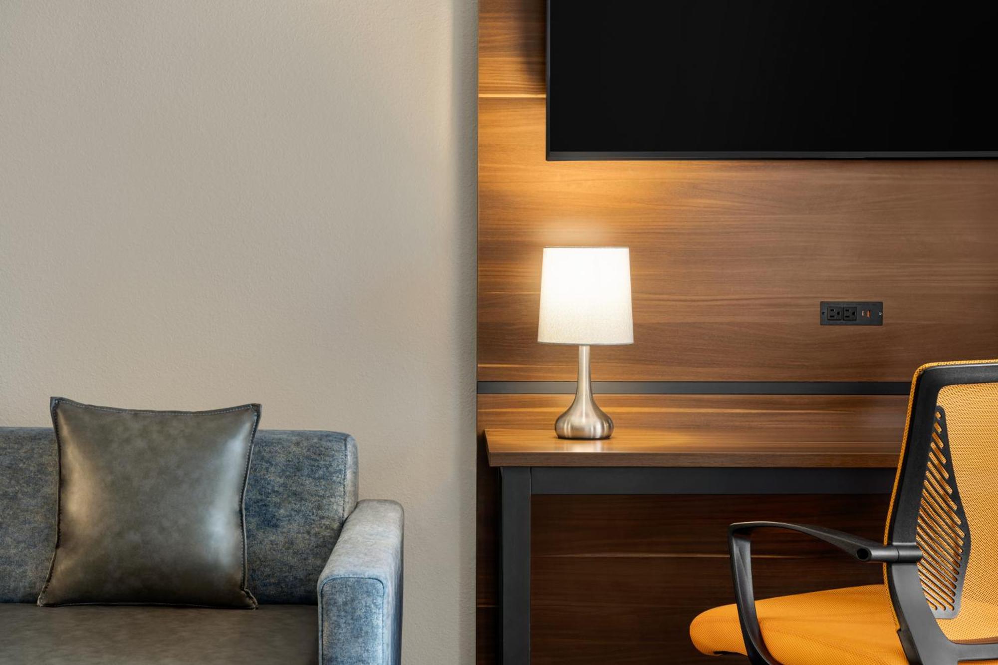 Four Points By Sheraton Columbus-Polaris Екстериор снимка