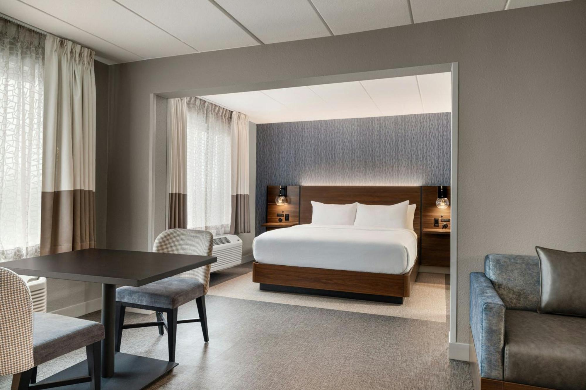 Four Points By Sheraton Columbus-Polaris Екстериор снимка