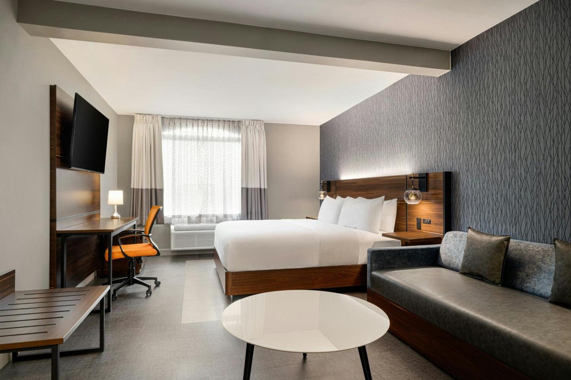 Four Points By Sheraton Columbus-Polaris Екстериор снимка