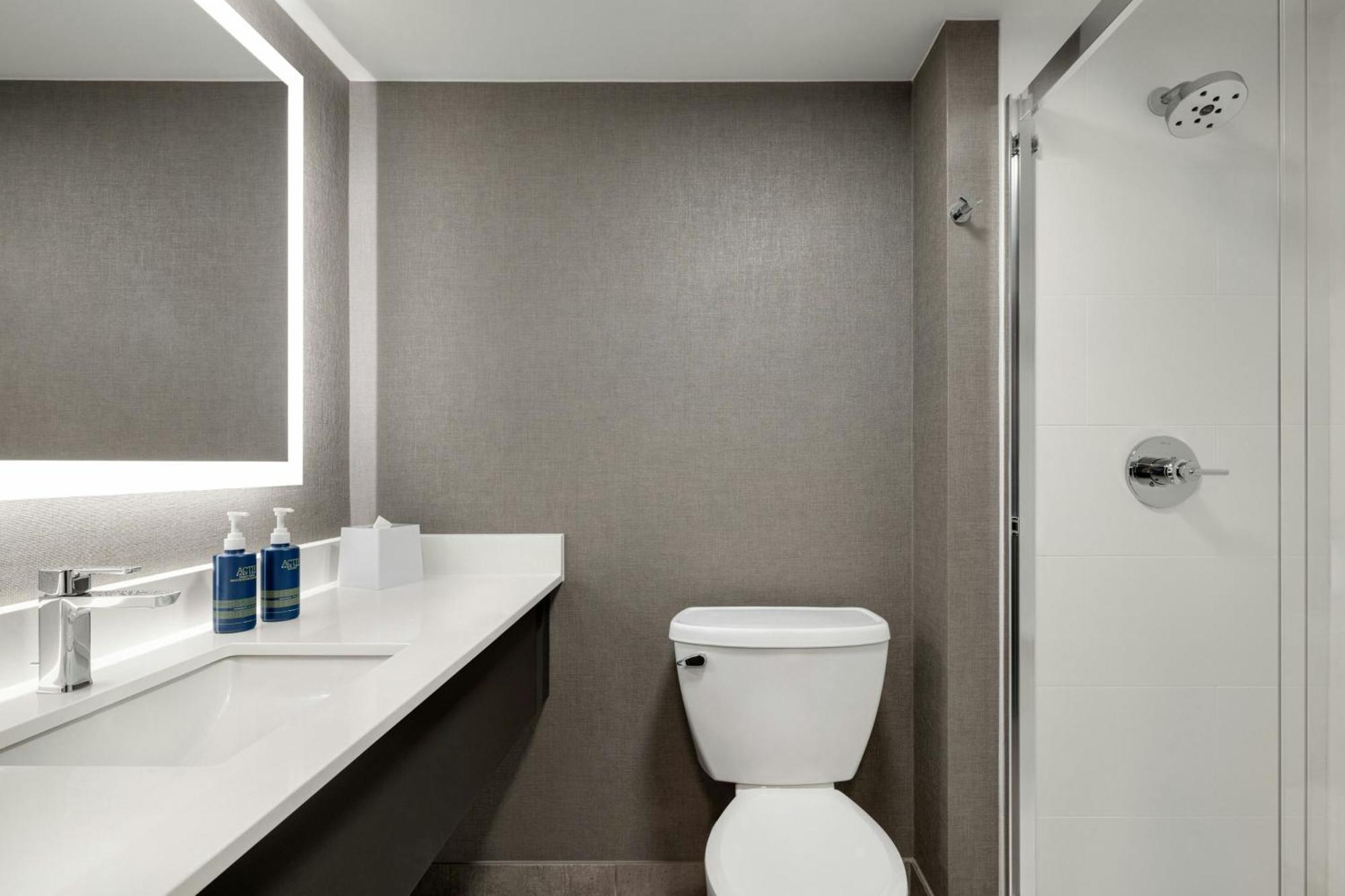 Four Points By Sheraton Columbus-Polaris Екстериор снимка